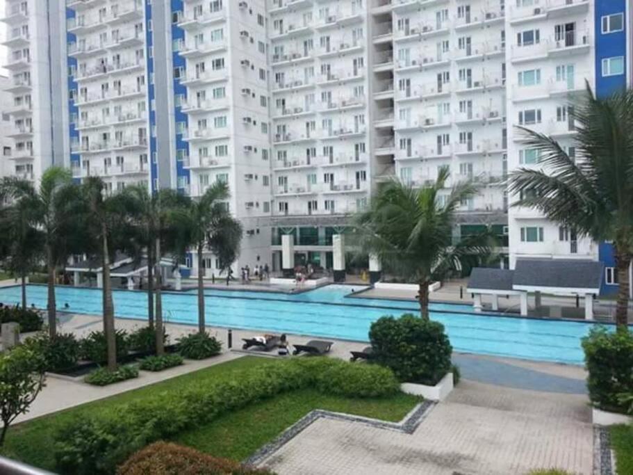 Grass Residences Sm North Edsa And Trinoma Quezon City Eksteriør billede